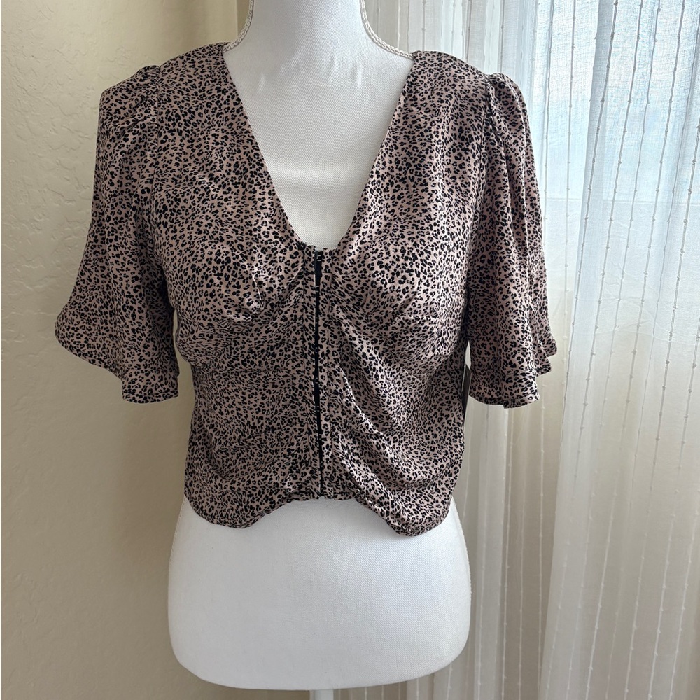 URBAN Romantics Brown Leopard V-Neck Blouse